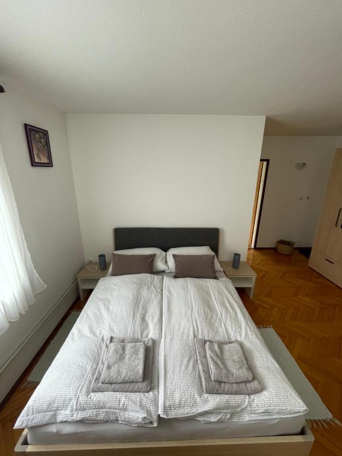 Homestay J&M Блед Экстерьер фото